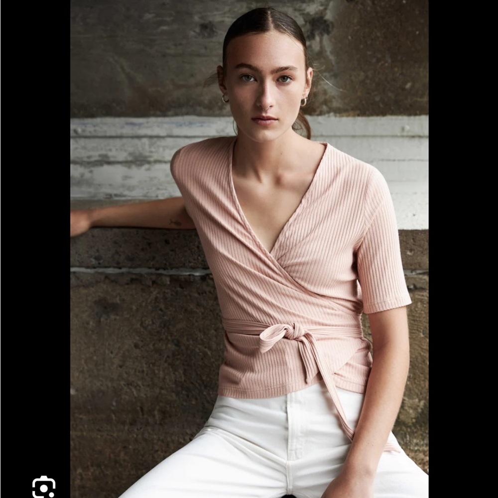 EVE GRAVEL BLEVENN TOP